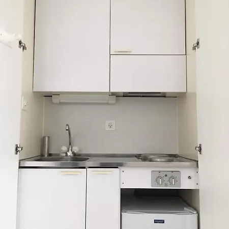 Studio, 3 Min Walk To Hb Main Station Leon - Self Checkin - New